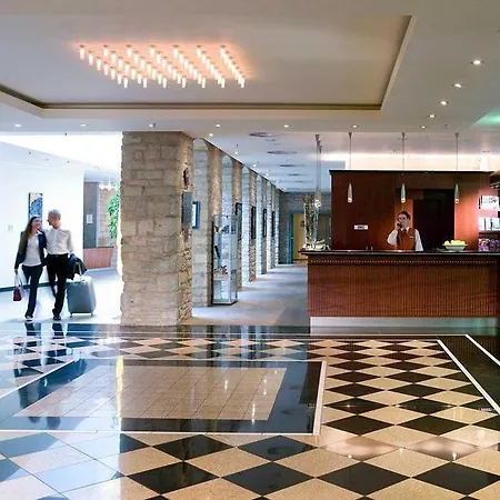 Novotel 4*