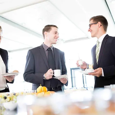 Novotel Hotel 4*