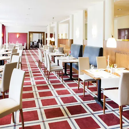 Отель Novotel 4*