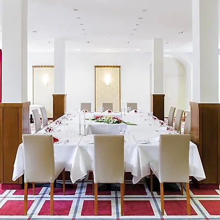 Novotel Hotel 4*