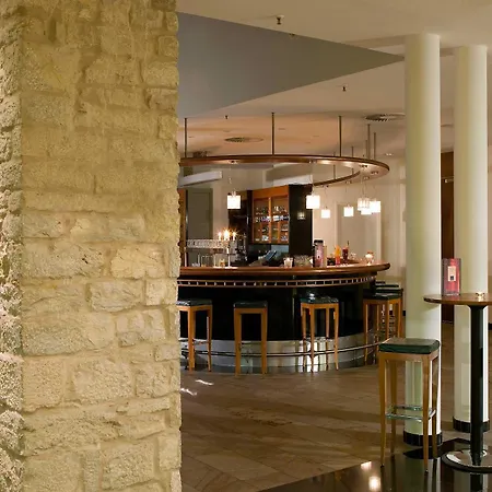 Novotel 4*
