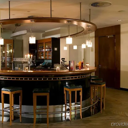 Novotel 4*