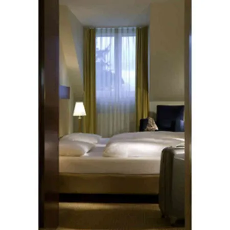 Novotel 4*